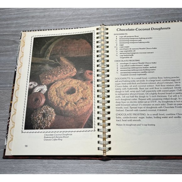 Vintage Toll House Heritage Cookbook Baking Cookie Recipes 1983 Revised - Picture 11 of 11